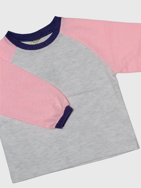 Raglan Baseball Shirt in Pink/Navy