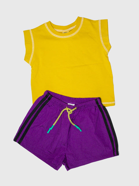 Contrast Stitch Muscle Tee in Mustard